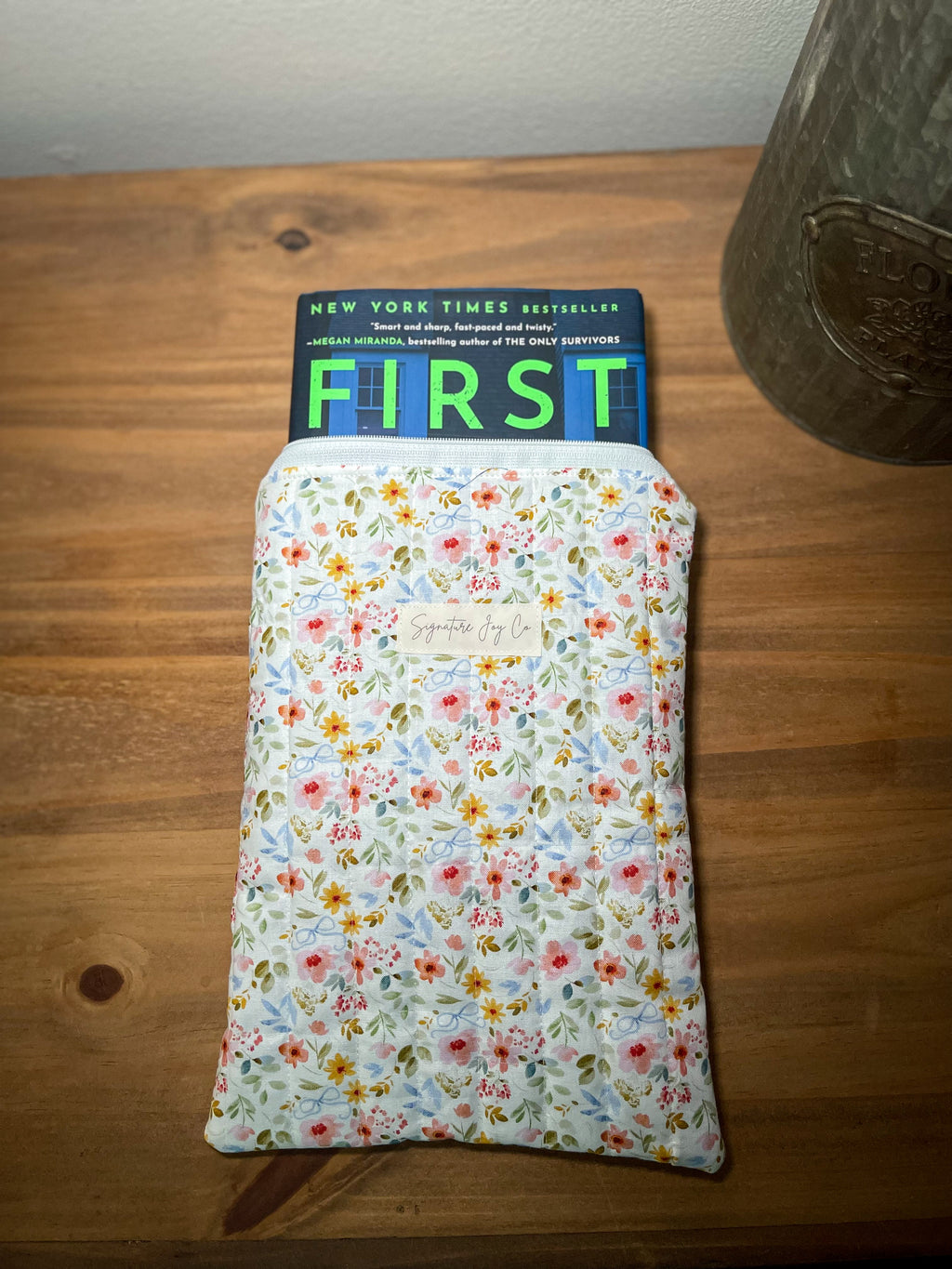 Book Sleeve - Zippered