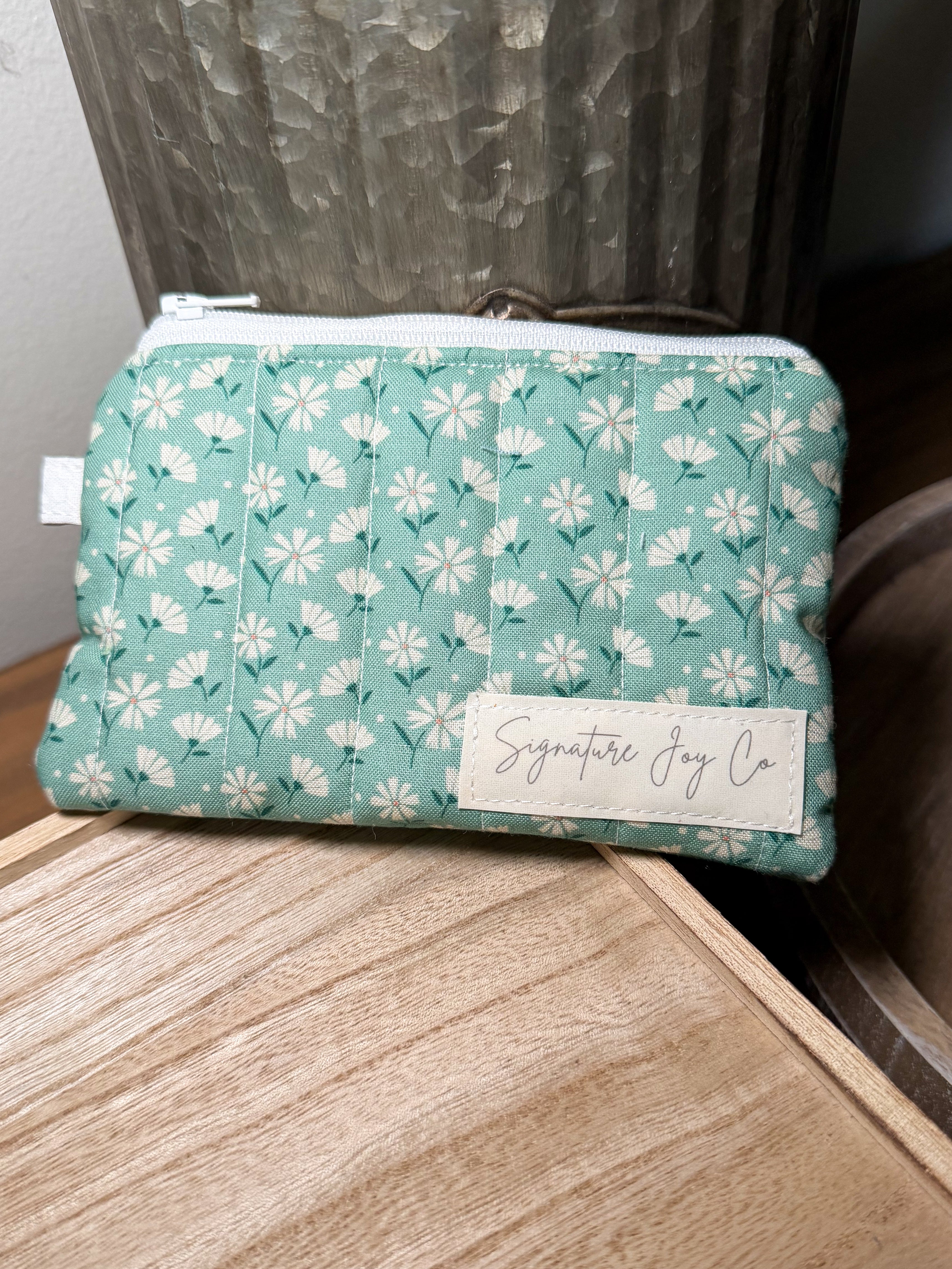 Meadow Mint Keychain Wallet - XL