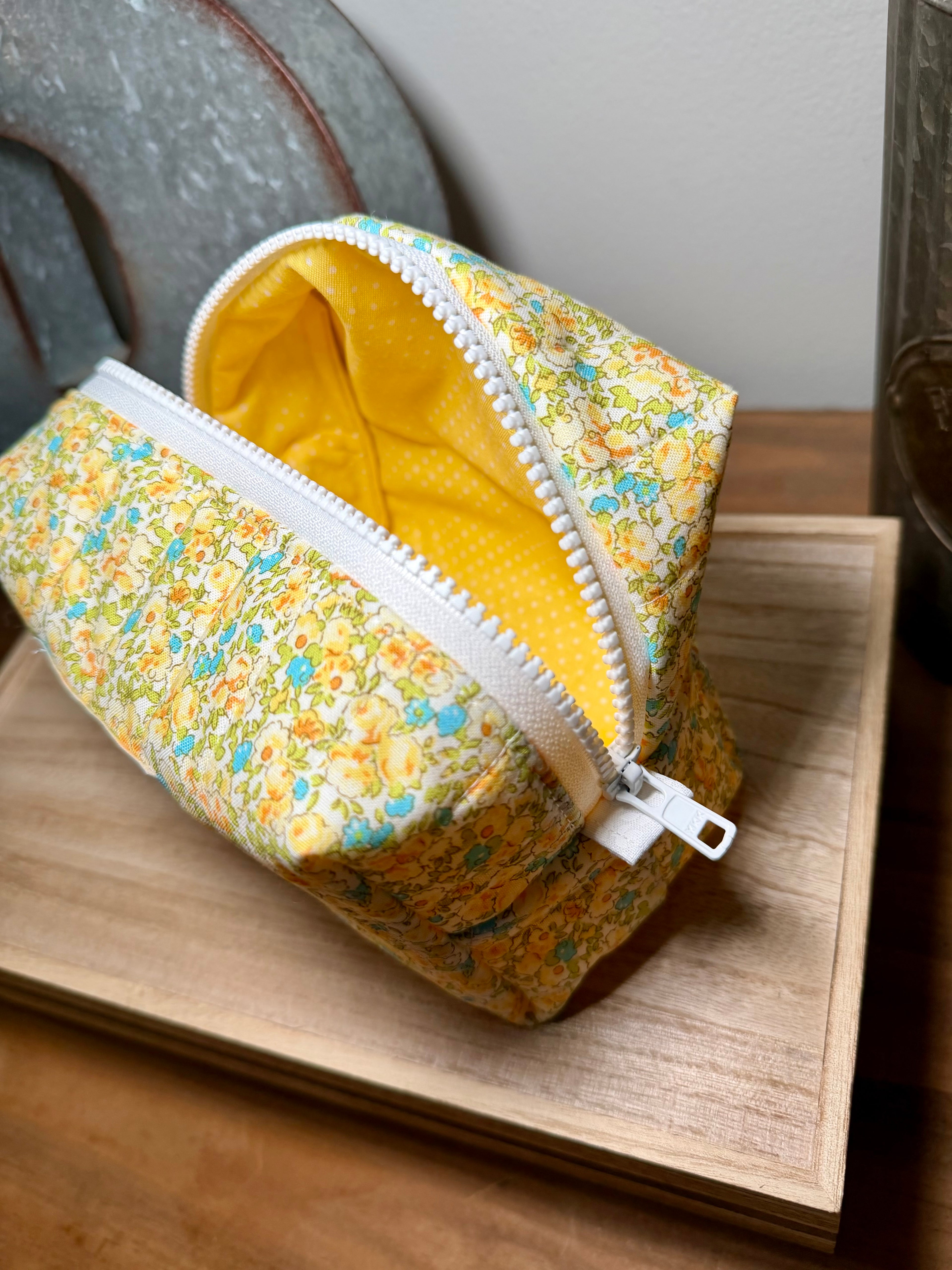 Sunny Garden Mini Makeup Bag
