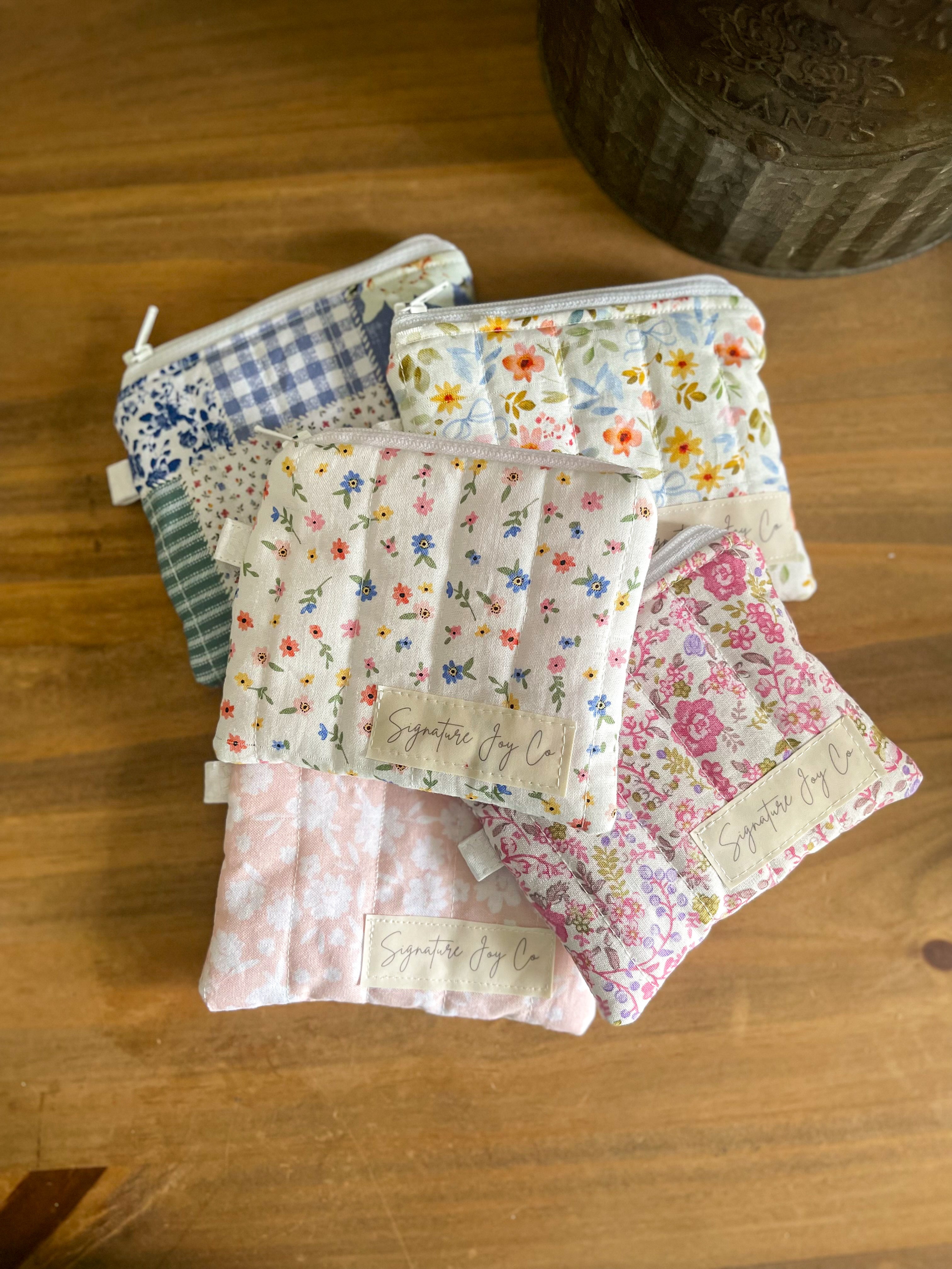 Signature Joy Keychain Wallet