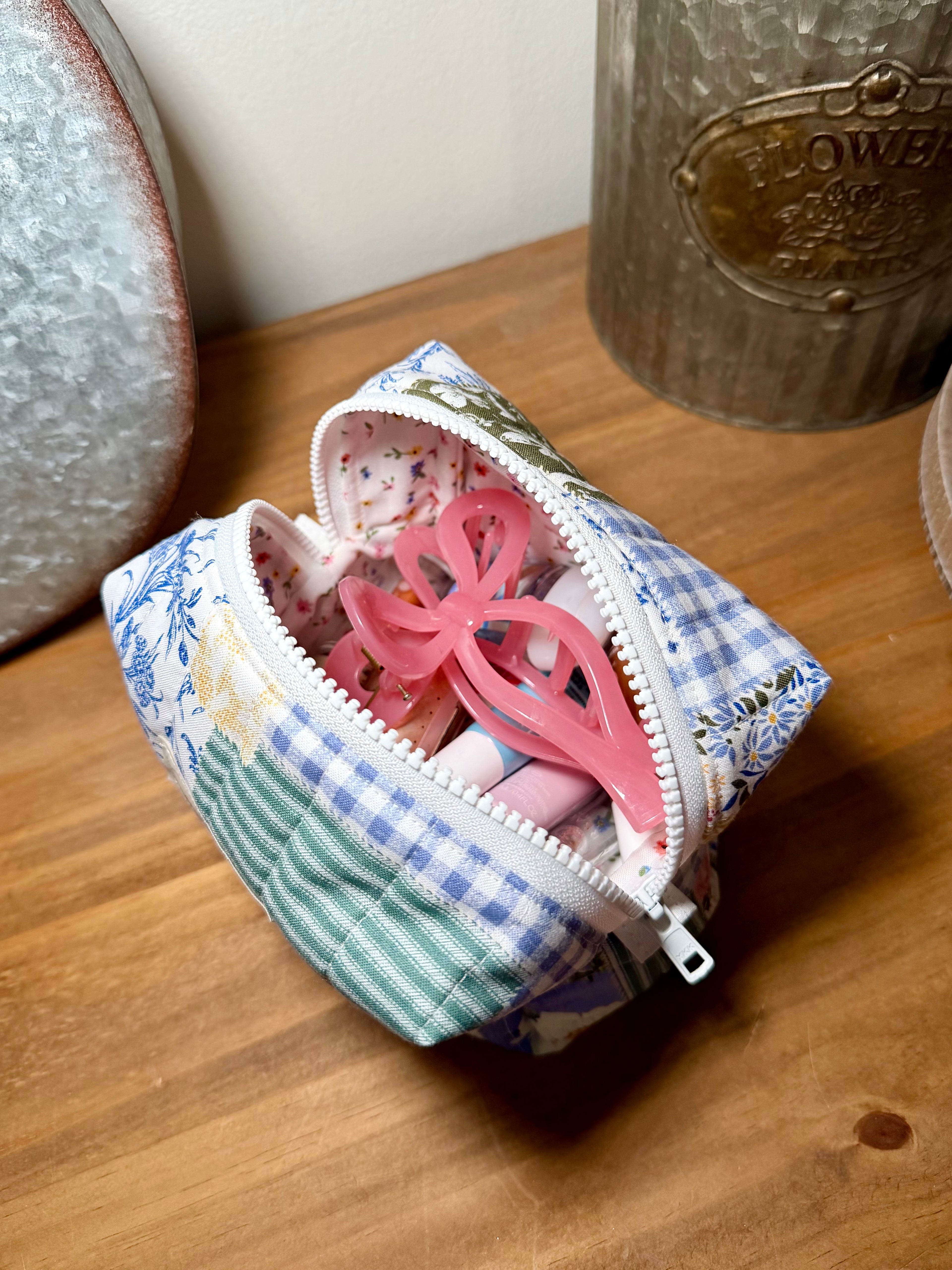 Sage Garden Mini Makeup Bag
