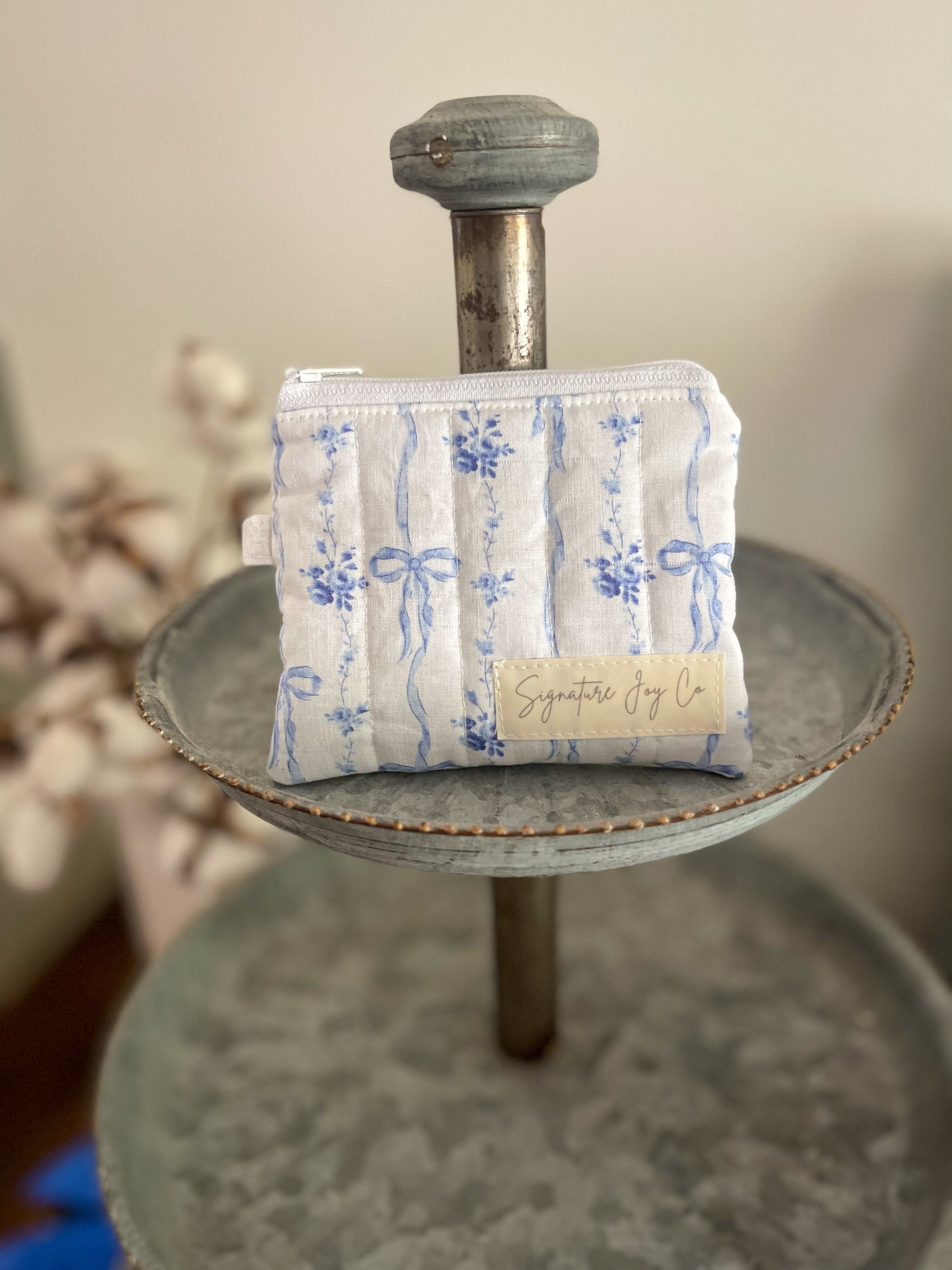 Signature Joy Keychain Wallet