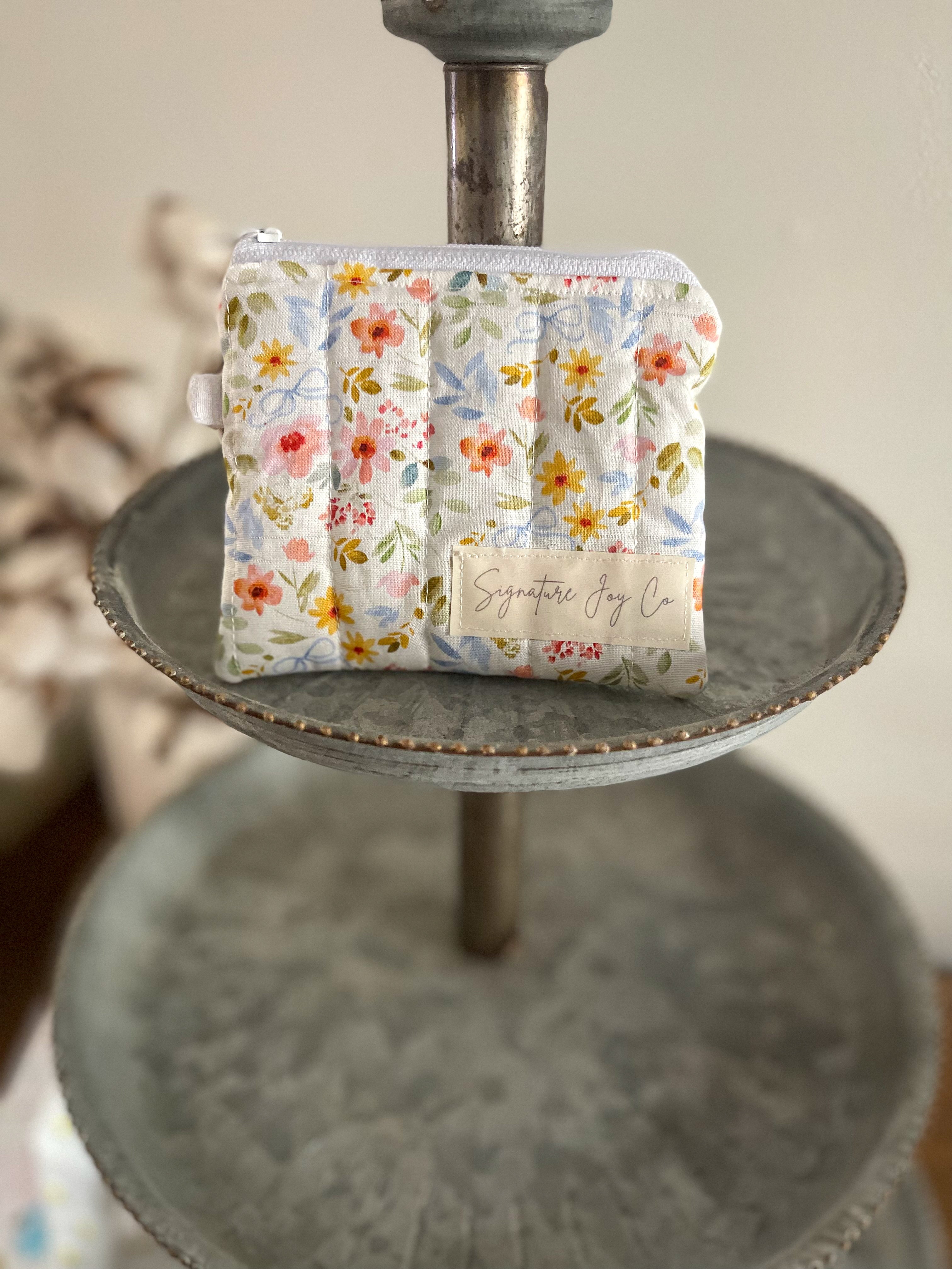 Signature Joy Keychain Wallet