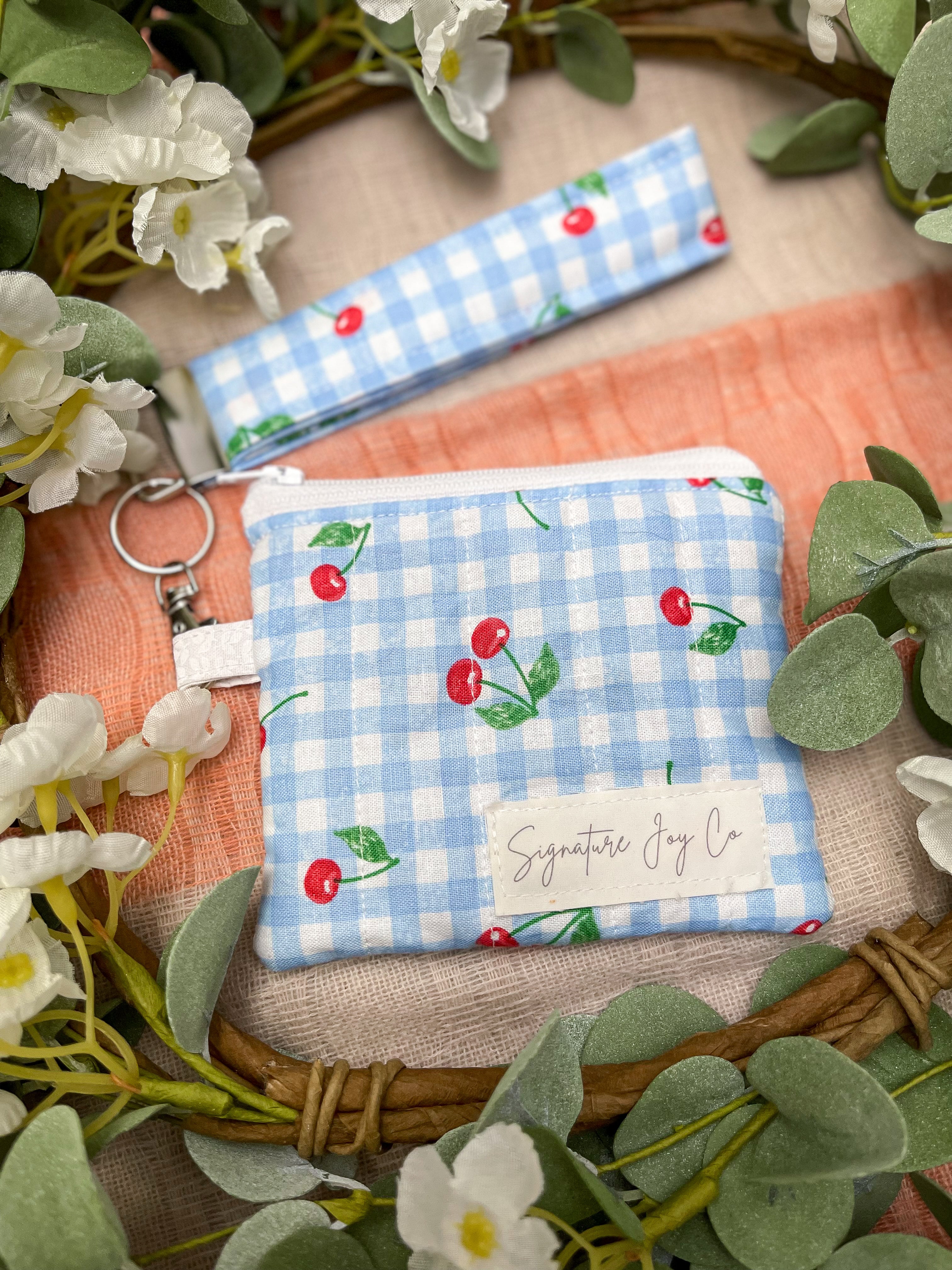 Wristlet Wallet Duo | Quilted Pouch + Wristlet